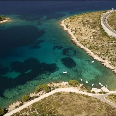 公寓 Kiara Near The *