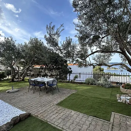 Apartment Kiara Near The
