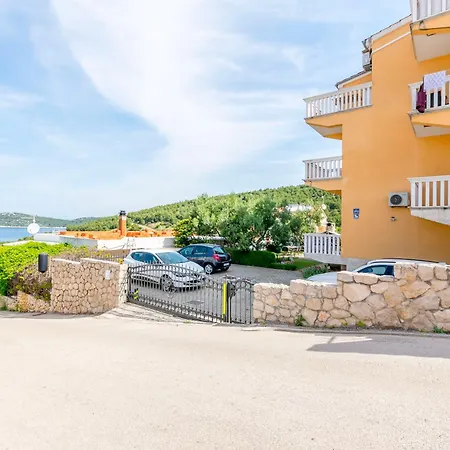 Kiara Near The * Dolac