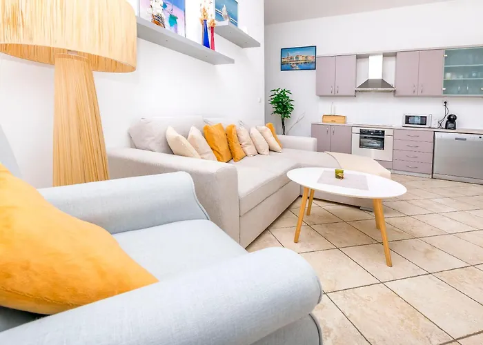 Appartement Kiara Near The